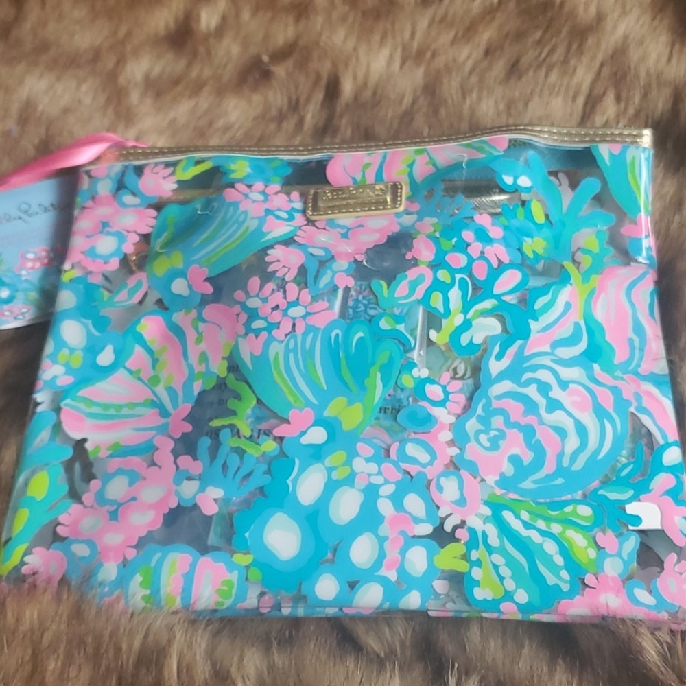 Lily pulitzer Beach   pouch ⛱ 👝 with goodies And Dust Cover Bag